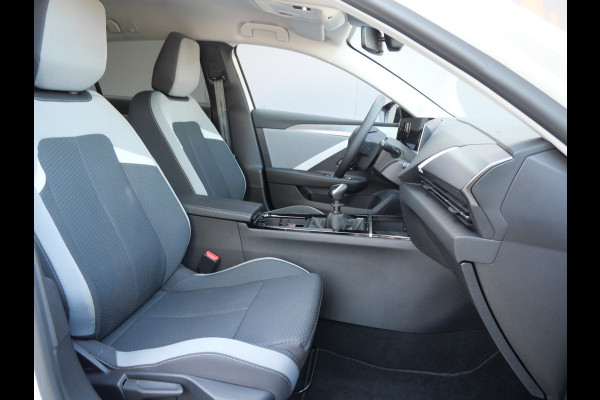 Opel Astra Sports Tourer 1.2 TURBO EDITION | A.C.C. | CAMERA | ALL-SEASON | FABRIEKSGARANTIE!!