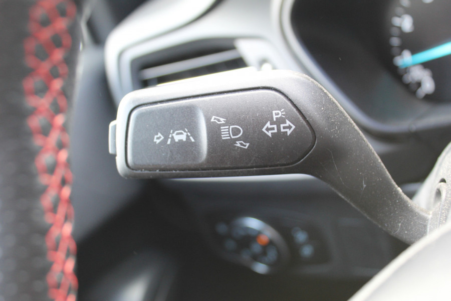Ford Focus 1.0 EcoBoost Titanium X Business Automaat Trekhaak Stoel-Stuur - Voorruit verwarming