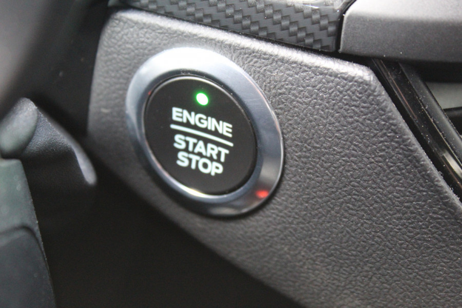 Ford Focus 1.0 EcoBoost Titanium X Business Automaat Trekhaak Stoel-Stuur - Voorruit verwarming