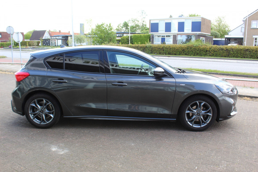 Ford Focus 1.0 EcoBoost Titanium X Business Automaat Trekhaak Stoel-Stuur - Voorruit verwarming