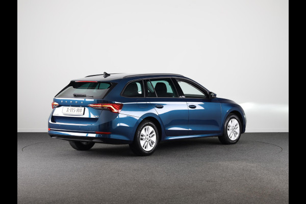 Škoda Octavia Combi 1.0 e-TSI Business Edition 110 pk Automaat (DSG) | Verlengde garantie | Navigatie | Parkeersensoren | LED koplampen | Apple Carplay/Android Auto |