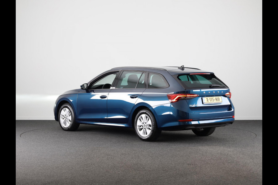 Škoda Octavia Combi 1.0 e-TSI Business Edition 110 pk Automaat (DSG) | Verlengde garantie | Navigatie | Parkeersensoren | LED koplampen | Apple Carplay/Android Auto |