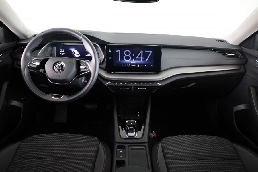 Škoda Octavia Combi 1.0 e-TSI Business Edition 110 pk Automaat (DSG) | Verlengde garantie | Navigatie | Parkeersensoren | LED koplampen | Apple Carplay/Android Auto |