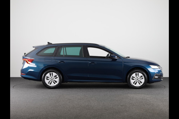 Škoda Octavia Combi 1.0 e-TSI Business Edition 110 pk Automaat (DSG) | Verlengde garantie | Navigatie | Parkeersensoren | LED koplampen | Apple Carplay/Android Auto |