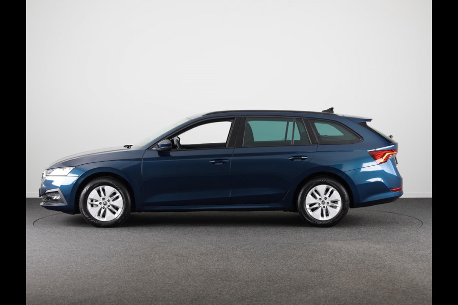 Škoda Octavia Combi 1.0 e-TSI Business Edition 110 pk Automaat (DSG) | Verlengde garantie | Navigatie | Parkeersensoren | LED koplampen | Apple Carplay/Android Auto |