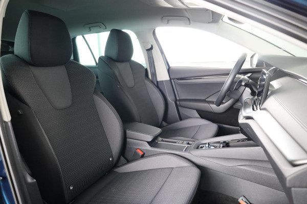 Škoda Octavia Combi 1.0 e-TSI Business Edition 110 pk Automaat (DSG) | Verlengde garantie | Navigatie | Parkeersensoren | LED koplampen | Apple Carplay/Android Auto |