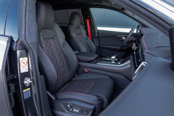 Audi Q8 60 TFSI e quattro Pro Line S Competition *Bang & Olufsen / Panorama / HUD / Vierwielbesturing / Memory / Surround-view*