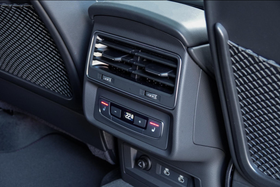 Audi Q8 60 TFSI e quattro Pro Line S Competition *Bang & Olufsen / Panorama / HUD / Vierwielbesturing / Memory / Surround-view*