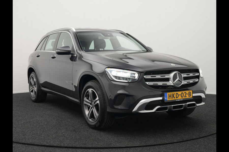 Mercedes-Benz GLC 300e 4MATIC Premium Plug In Hybrid 320pk PHEV | Trekhaak af fabriek | Apple Carplay | Keyless | DAB | Lederen Sportstoelen | Navi Full Map | BLIS |