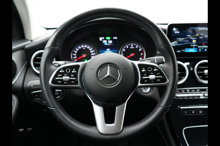 Mercedes-Benz GLC 300e 4MATIC Premium Plug In Hybrid 320pk PHEV | Trekhaak af fabriek | Apple Carplay | Keyless | DAB | Lederen Sportstoelen | Navi Full Map | BLIS |