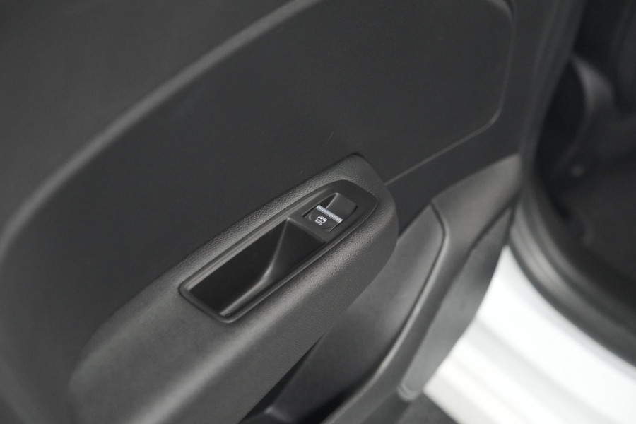 Renault Clio TCe 100 Bi-Fuel Intens | Camera | Navigatie | Parkeersensoren | Apple Carplay
