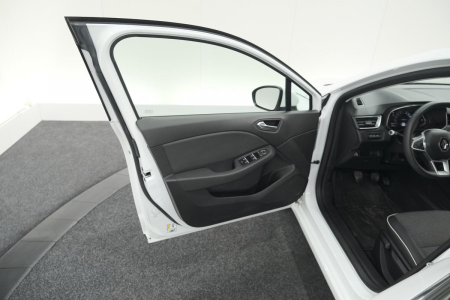 Renault Clio TCe 100 Bi-Fuel Intens | Camera | Navigatie | Parkeersensoren | Apple Carplay
