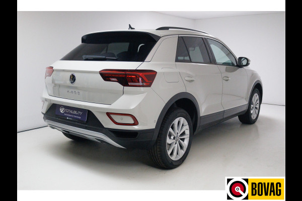 Volkswagen T-Roc 1.5 TSI Business Edition 150 PK | Stoel- Stuurverw. | IQdrive | Aut. inparkeren | Camera Dodehoek detectie, PDC V+A, Virtual cockpit, 4x op voorraad!