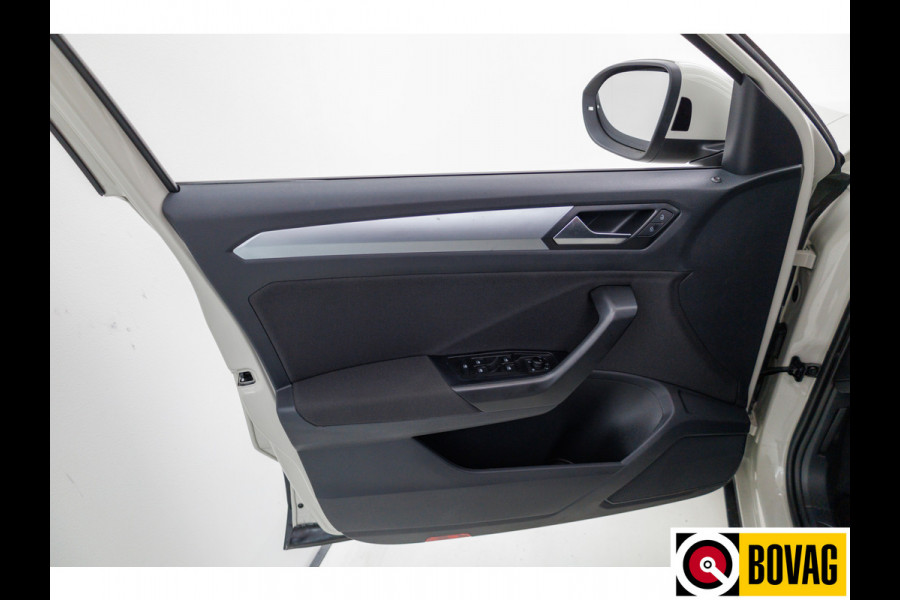 Volkswagen T-Roc 1.5 TSI Business Edition 150 PK | Stoel- Stuurverw. | IQdrive | Aut. inparkeren | Camera Dodehoek detectie, PDC V+A, Virtual cockpit, 4x op voorraad!