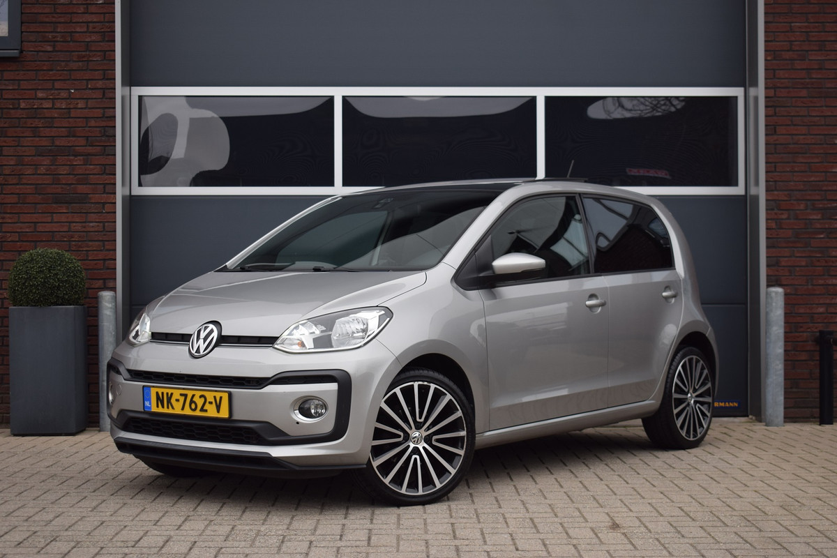 Volkswagen up! 1.0 TSI 90pk High Up! Pano | Camera | Clima | Cruise Volkswagen up! 1.0 TSI 90pk High Up! Pano | Camera | Clima | Cruise