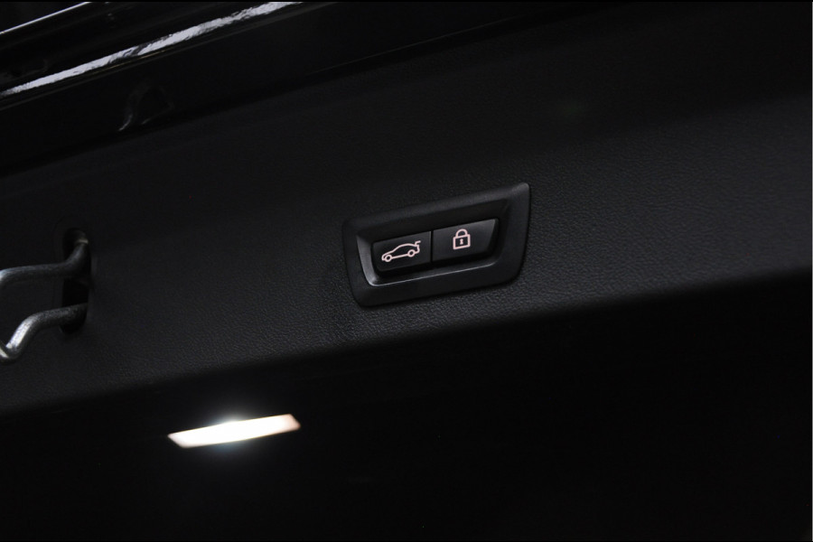 BMW X3 M40i xDrive HUD 360 Leer Memory Elektr. achterklep PDC 21'' LM velgen Elektr. Trekhaak