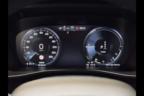 Volvo XC40 T5 Recharge R-Design | 20" | Panorama | Camera