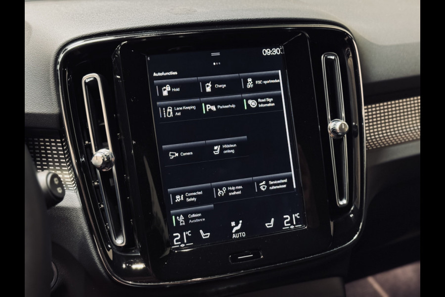 Volvo XC40 T5 Recharge R-Design | 20" | Panorama | Camera