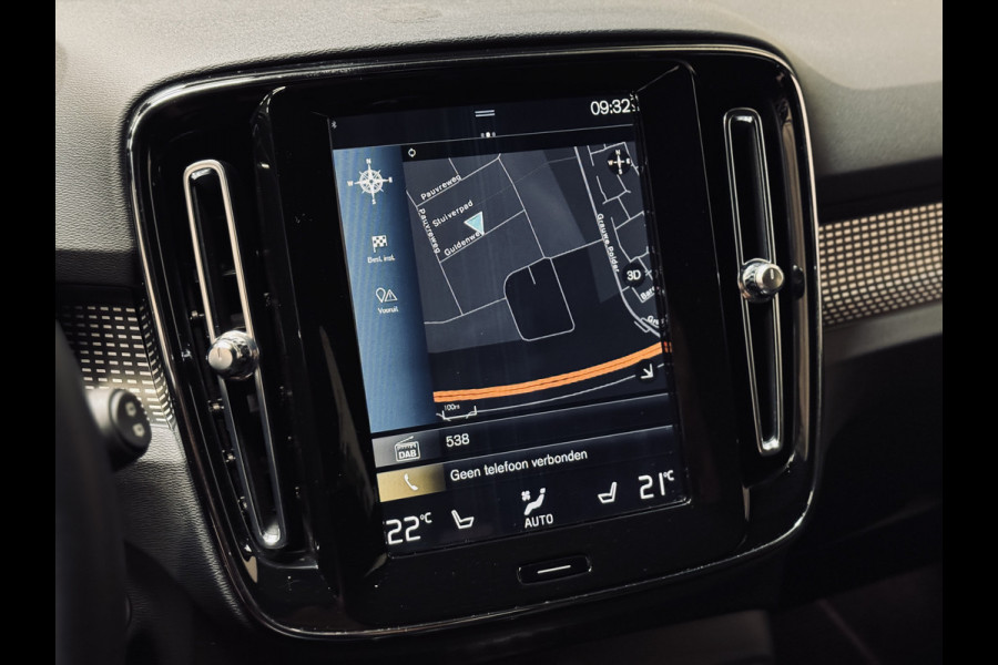 Volvo XC40 T5 Recharge R-Design | 20" | Panorama | Camera