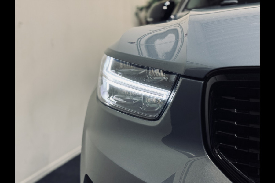 Volvo XC40 T5 Recharge R-Design | 20" | Panorama | Camera