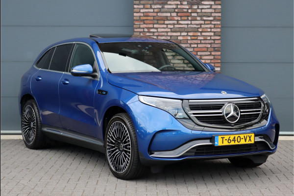 Mercedes-Benz EQC 400 4MATIC AMG Line 80 kWh | ex BTW € 40.500,- netto | Schuifdak | Head-up Display | Surround Camera | Trekhaak | Dodehoekassistent | Advanced Sound System | Stoelverwarming | Sfeerverlichting |