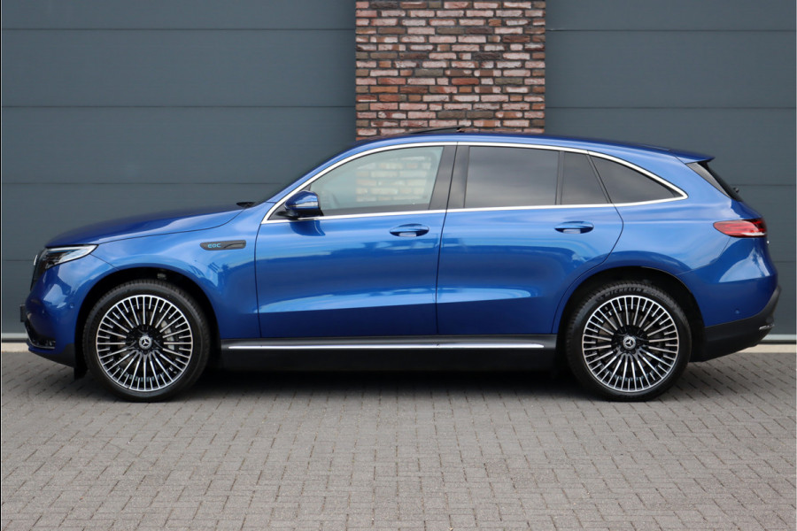 Mercedes-Benz EQC 400 4MATIC AMG Line 80 kWh | ex BTW € 40.500,- netto | Schuifdak | Head-up Display | Surround Camera | Trekhaak | Dodehoekassistent | Advanced Sound System | Stoelverwarming | Sfeerverlichting |