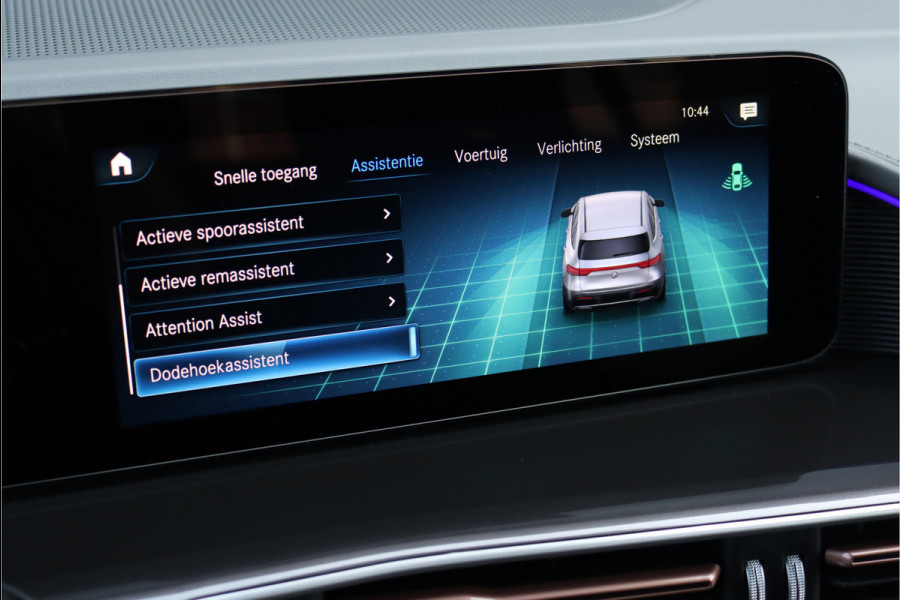 Mercedes-Benz EQC 400 4MATIC AMG Line 80 kWh | ex BTW € 40.500,- netto | Schuifdak | Head-up Display | Surround Camera | Trekhaak | Dodehoekassistent | Advanced Sound System | Stoelverwarming | Sfeerverlichting |
