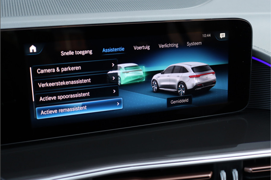Mercedes-Benz EQC 400 4MATIC AMG Line 80 kWh | ex BTW € 40.500,- netto | Schuifdak | Head-up Display | Surround Camera | Trekhaak | Dodehoekassistent | Advanced Sound System | Stoelverwarming | Sfeerverlichting |