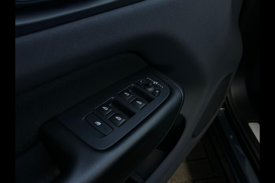 Volvo XC60 2.0 T8 Twin Engine AWD Momentum Pro NL AUTO | PANO | CARPLAY | PHEV