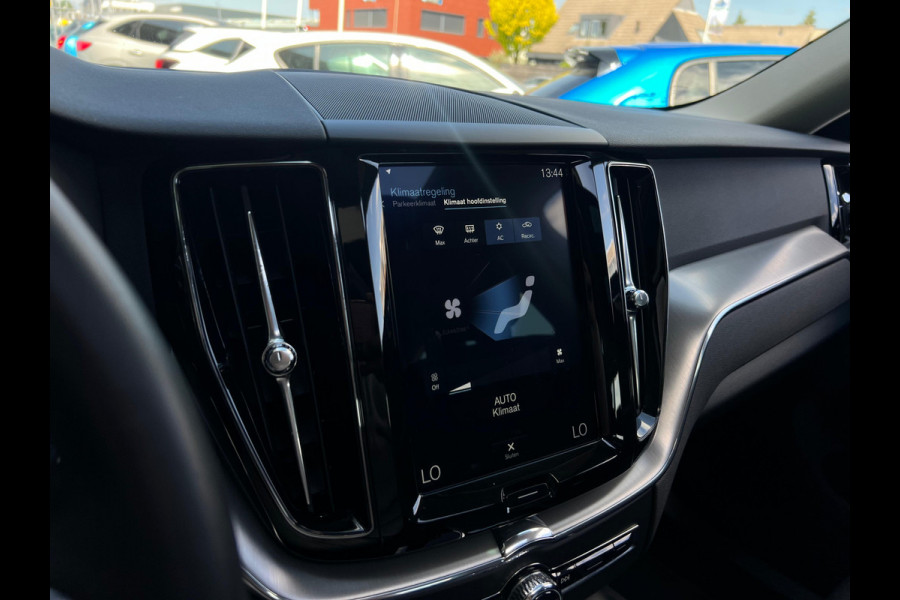 Volvo XC60 2.0 T8 Twin Engine AWD Momentum Pro NL AUTO | PANO | CARPLAY | PHEV