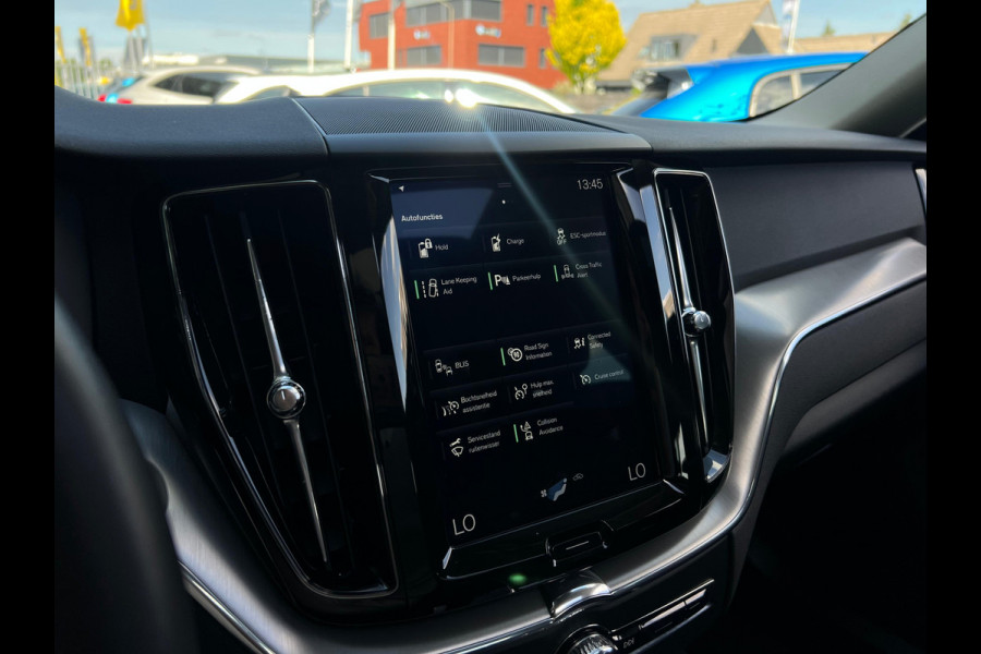 Volvo XC60 2.0 T8 Twin Engine AWD Momentum Pro NL AUTO | PANO | CARPLAY | PHEV
