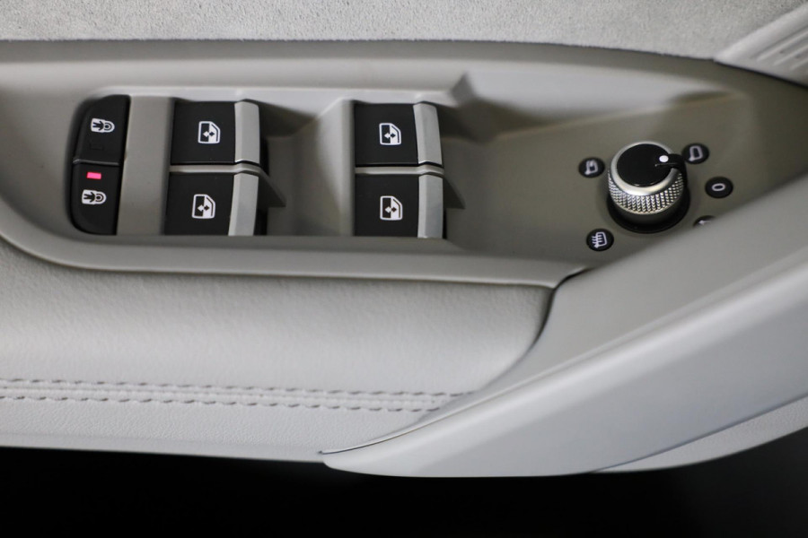 Audi Q5 55 TFSI e S Line Competition / Massage / Acc / Head Up / 360 Camera / Elek Stoelen / Dode Hoek / Leder / Pano