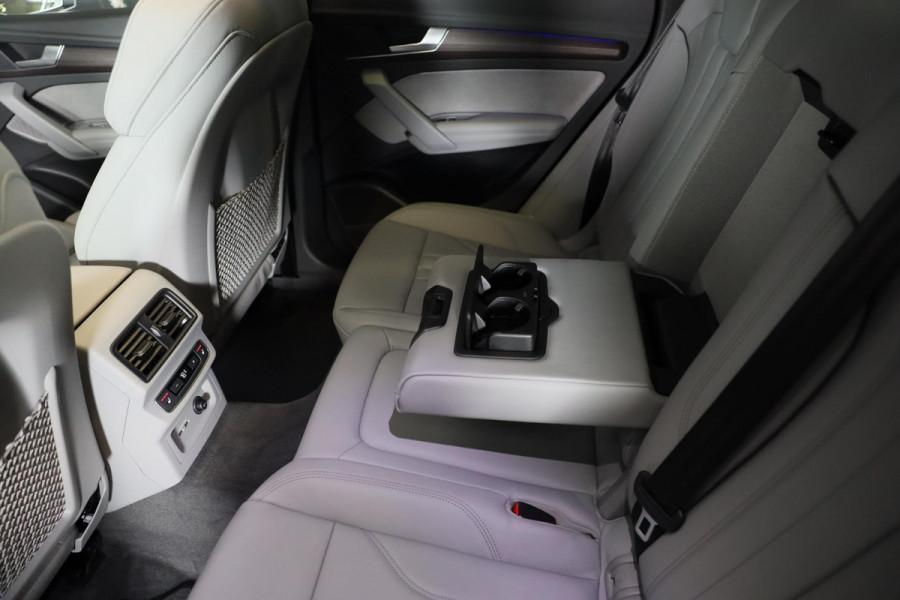 Audi Q5 55 TFSI e S Line Competition / Massage / Acc / Head Up / 360 Camera / Elek Stoelen / Dode Hoek / Leder / Pano