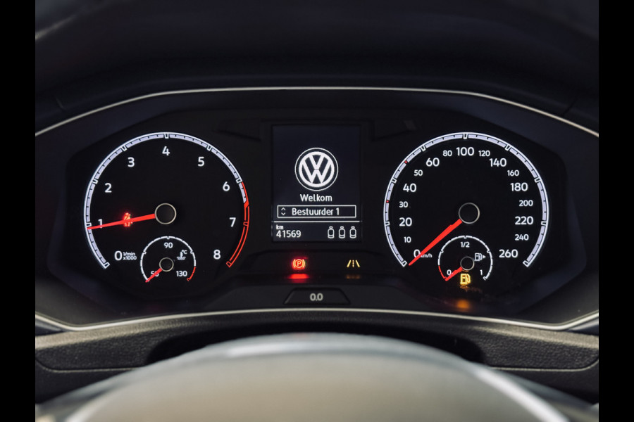 Volkswagen T-Roc 1.0 TSI United | 17" | Panorama | CarPlay