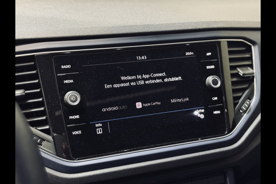 Volkswagen T-Roc 1.0 TSI United | 17" | Panorama | CarPlay