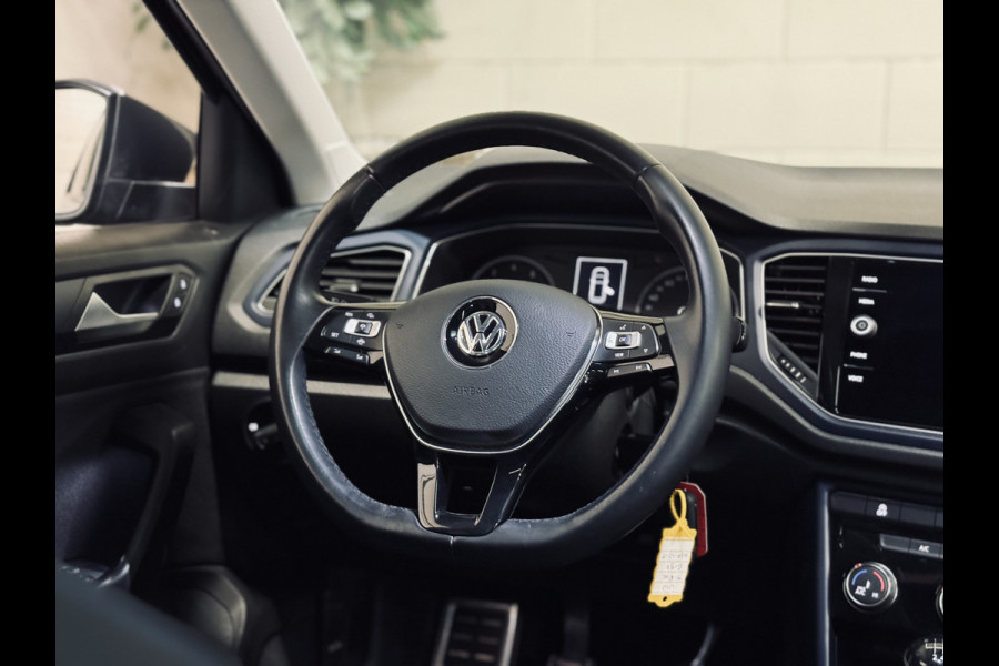 Volkswagen T-Roc 1.0 TSI United | 17" | Panorama | CarPlay