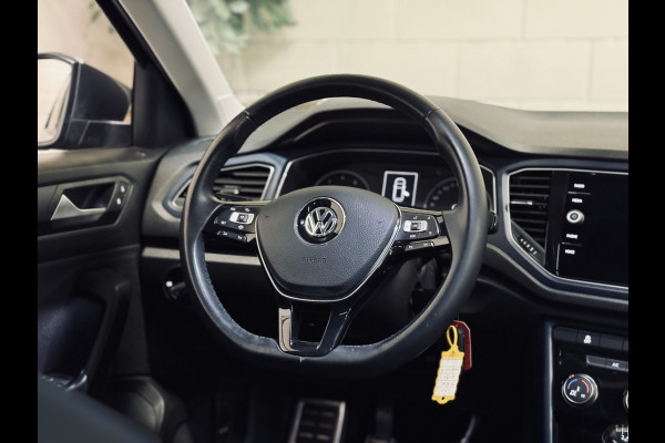 Volkswagen T-Roc 1.0 TSI United | 17" | Panorama | CarPlay