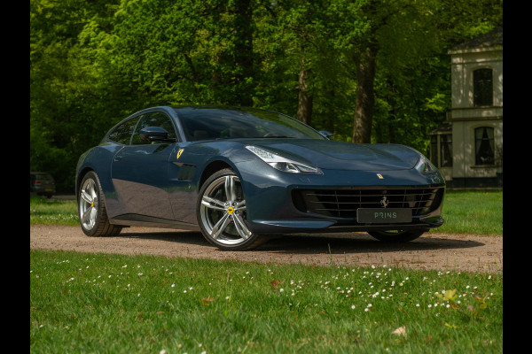 Ferrari GTC4 6.3 V12 Lusso | Atelier Car | Full spec! | Blu Ahrabian | Pano-dak | Lift | 360 cam | CarPlay