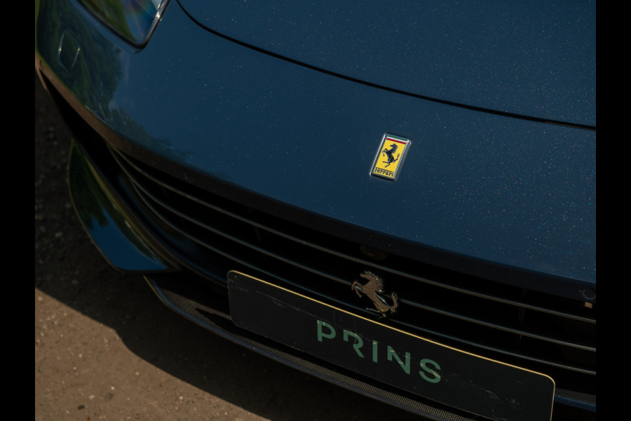 Ferrari GTC4 6.3 V12 Lusso | Atelier Car | Full spec! | Blu Ahrabian | Pano-dak | Lift | 360 cam | CarPlay