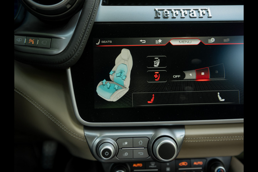 Ferrari GTC4 6.3 V12 Lusso | Atelier Car | Full spec! | Blu Ahrabian | Pano-dak | Lift | 360 cam | CarPlay