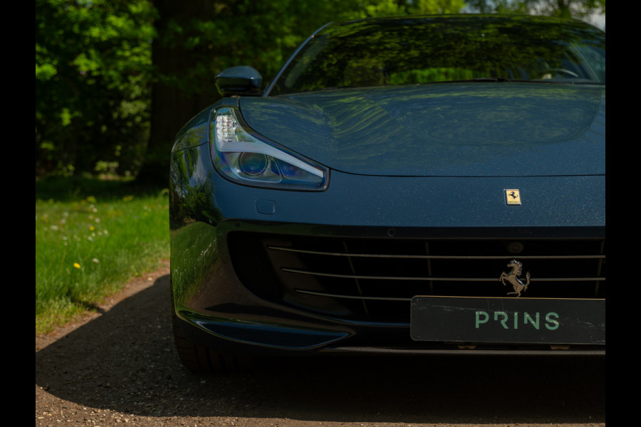 Ferrari GTC4 6.3 V12 Lusso | Atelier Car | Full spec! | Blu Ahrabian | Pano-dak | Lift | 360 cam | CarPlay