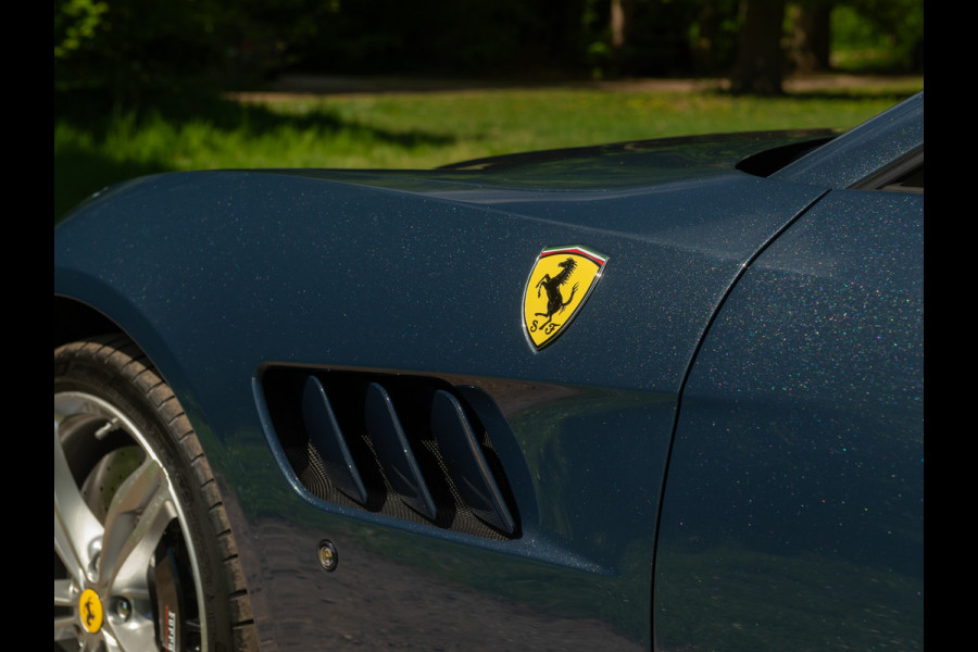 Ferrari GTC4 6.3 V12 Lusso | Atelier Car | Full spec! | Blu Ahrabian | Pano-dak | Lift | 360 cam | CarPlay