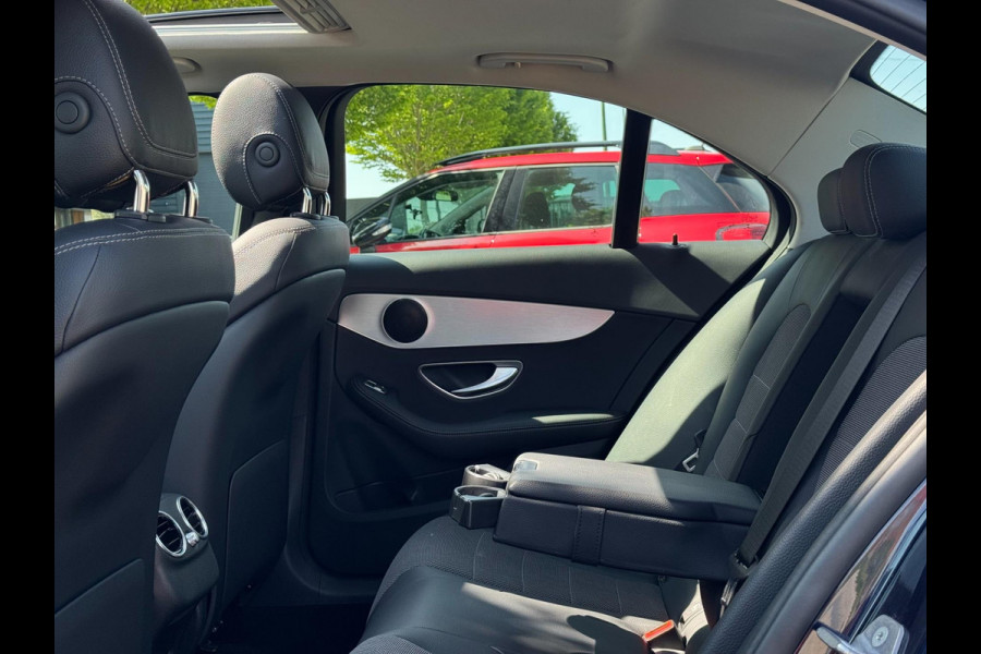Mercedes-Benz C-Klasse 180 Business Solution Plus Upgr. Ed. | Panoramadak, Carplay/Android, Navi, Camera, Cruise, Climate |