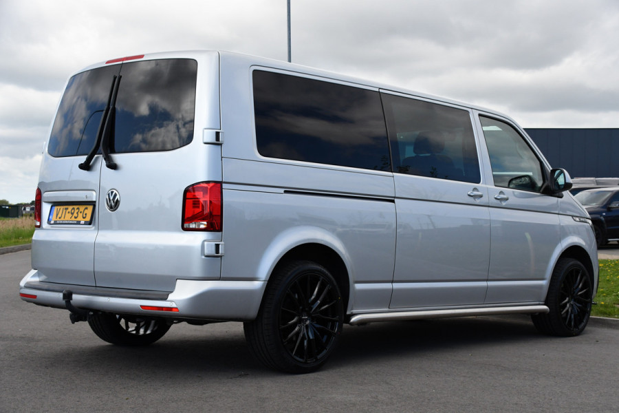 Volkswagen Transporter 2.0 TDI L2H1 30 DC Bulli Virtual, Adaptieve Cruise, Carplay, LED, Stoelverwarming, 199PK, Automaat, Sensoren, 2 x Schuifdeur, UNIEK!