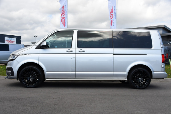 Volkswagen Transporter 2.0 TDI L2H1 30 DC Bulli Virtual, Adaptieve Cruise, Carplay, LED, Stoelverwarming, 199PK, Automaat, Sensoren, 2 x Schuifdeur, UNIEK!