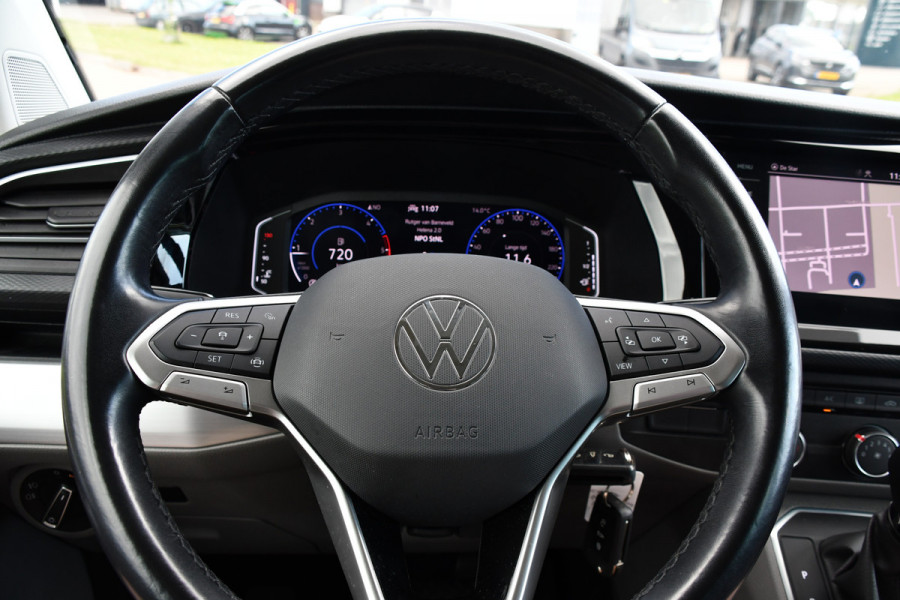Volkswagen Transporter 2.0 TDI L2H1 30 DC Bulli Virtual, Adaptieve Cruise, Carplay, LED, Stoelverwarming, 199PK, Automaat, Sensoren, 2 x Schuifdeur, UNIEK!