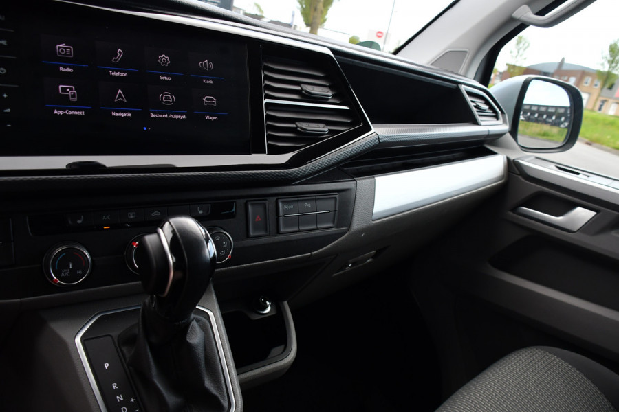 Volkswagen Transporter 2.0 TDI L2H1 30 DC Bulli Virtual, Adaptieve Cruise, Carplay, LED, Stoelverwarming, 199PK, Automaat, Sensoren, 2 x Schuifdeur, UNIEK!