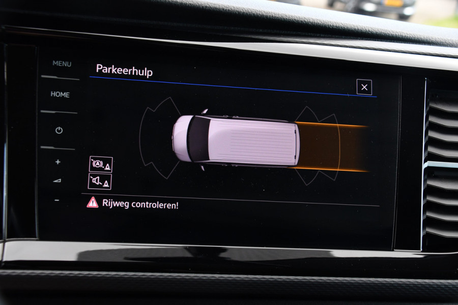 Volkswagen Transporter 2.0 TDI L2H1 30 DC Bulli Virtual, Adaptieve Cruise, Carplay, LED, Stoelverwarming, 199PK, Automaat, Sensoren, 2 x Schuifdeur, UNIEK!