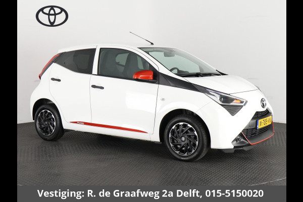 Toyota Aygo 1.0 VVT-i X-Fun + Coral Red Pack | Airco | Bluetooth | Privacy Glass |
