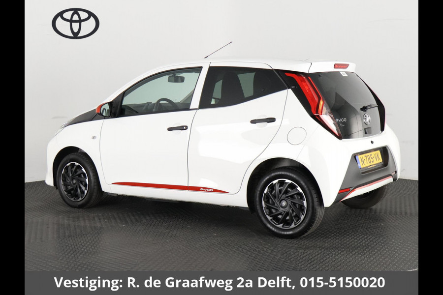 Toyota Aygo 1.0 VVT-i X-Fun + Coral Red Pack | Airco | Bluetooth | Privacy Glass |